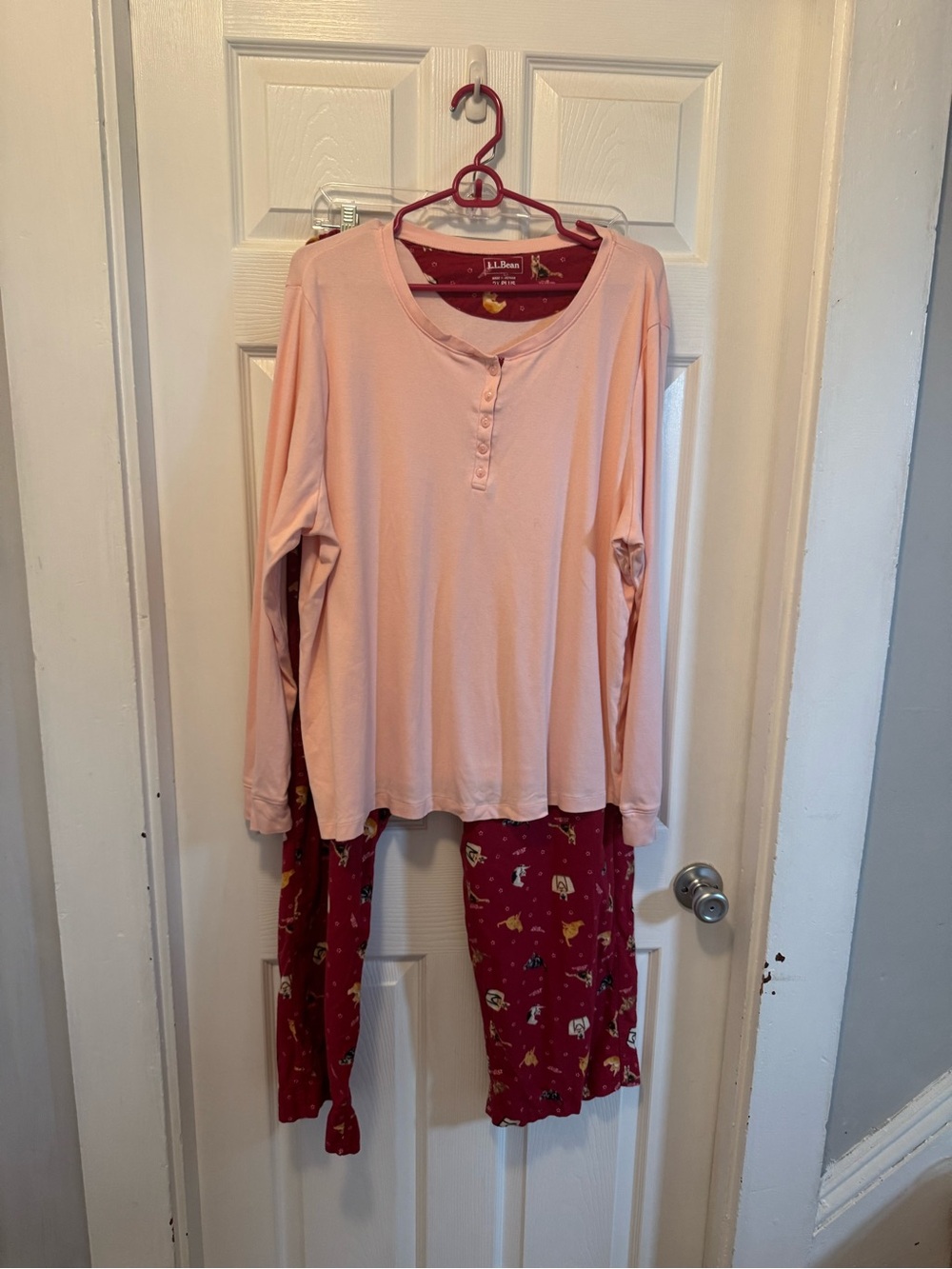 L.L. Bean Cat Lover Cat Themed Pajama Set w/ Long Sleeve Henley and Flannel Pant